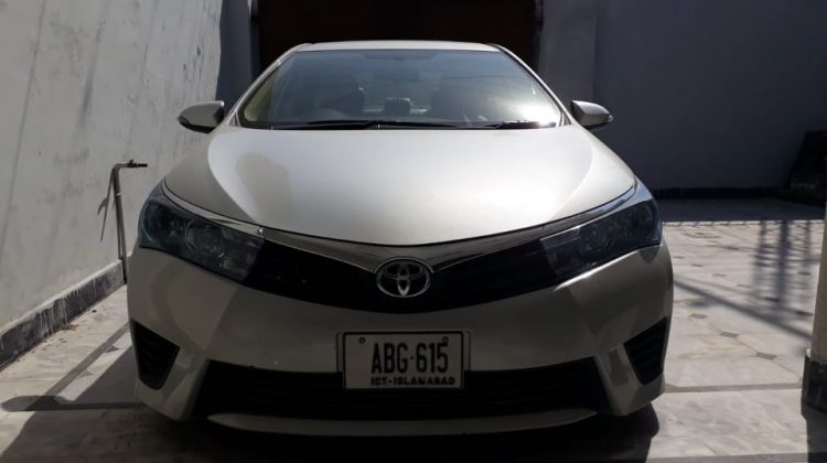Toyota corolla GLI Auto