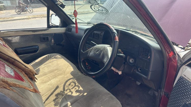 toyota hilux 1992 for sale